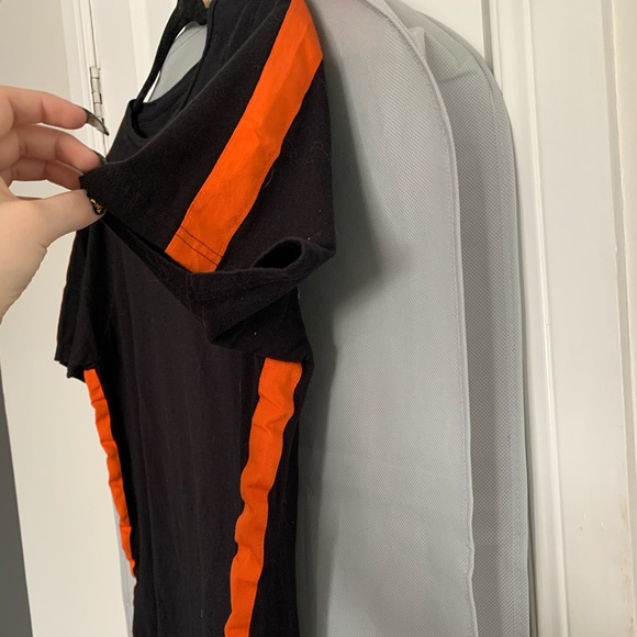 Men’s Black & Orange tee shirt - Picture 5 of 6